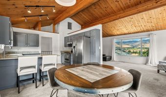 1179 N Main St, Ashland, OR 97520