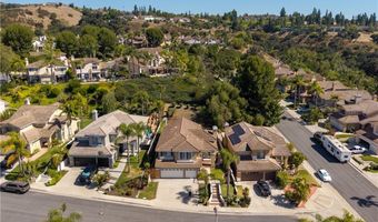 7520 E Toyon Ln, Anaheim, CA 92808