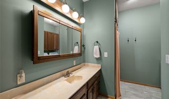 3155 NW 18th St, Ankeny, IA 50023