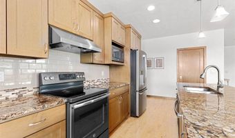 1141 E BANTA Ct, Appleton, WI 54915