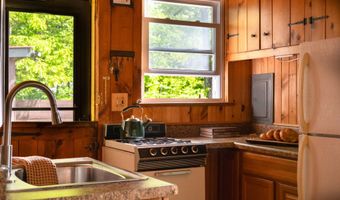 196 Maple Ave, Acra, NY 12405