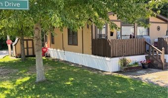 7 Westwoods, Amherst, OH 44001
