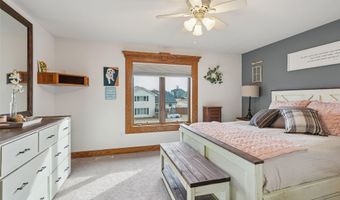 1128 8th St SE, Altoona, IA 50009