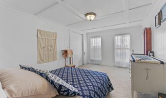 1748 Georgia St, Alford, FL 32420