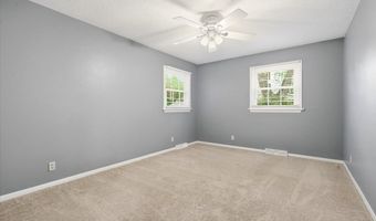 1062 Shady Ln, Ashland, OH 44805