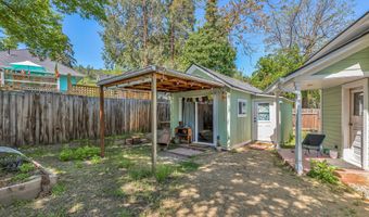 155 Central Ave, Ashland, OR 97520