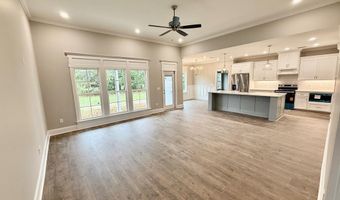 105 Orchard Cir, Adel, GA 31620