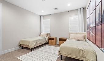 1706 Warwick Cir, Ardmore, OK 73401