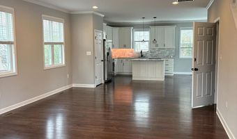 6445 FIRST St, Alexandria, VA 22312