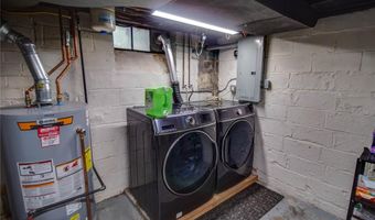 2430 Maxey St, Alton, IL 62002
