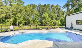 1090 Sandy Ln, Arnaudville, LA 70512