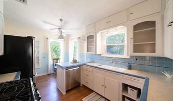 128 E Elmview Pl, Alamo Heights, TX 78209