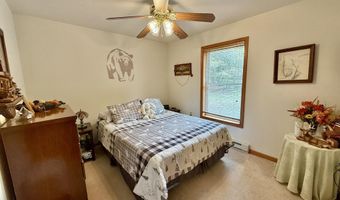 44 Berryman Ln, Albrightsville, PA 18210