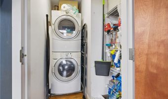 120 S 15th St 301, Airville, PA 15203