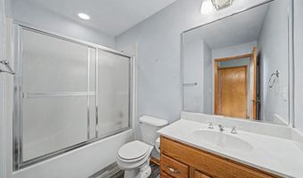 1012 8th St SE, Altoona, IA 50009