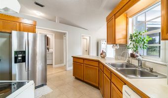2417 VIRGINIA Dr, Altamonte Springs, FL 32714