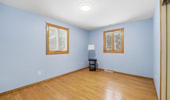 3145 N MORRISON St, Appleton, WI 54911