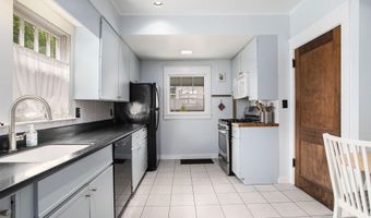 410 Elizabeth St, Albion, MI 49224