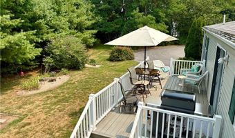 290 Cooper Ln, East Greenwich, RI 02818