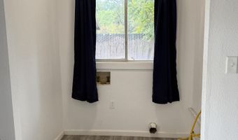 1715 School St, Anderson, CA 96007