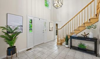 1661 Kensington Dr, Algonquin, IL 60102