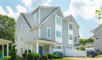 100 Algonquin Rd 13, Narragansett, RI 02882