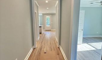 524 Seventh St, Bay St. Louis, MS 39520