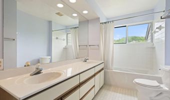 13 RIDGE Ct, Basye, VA 22810