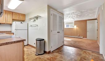 7813 Dover Ave, Anchorage, AK 99504