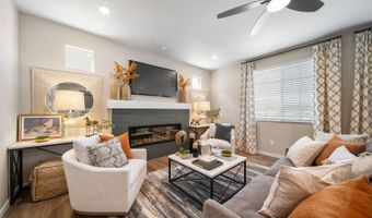 22292 E 38th Pl, Aurora, CO 80019