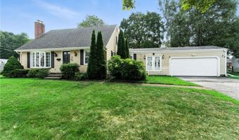 10 Mark Dr, Cranston, RI 02920