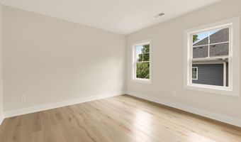 9512 FOREST Rd, Bethesda, MD 20814