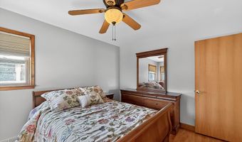 9949 Sterling Ave, Allen Park, MI 48101