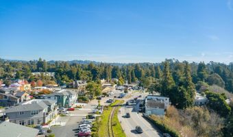 995 Old Farm Ln, Aptos, CA 95003