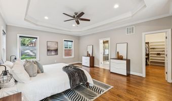 2354 N QUEBEC St, Arlington, VA 22207