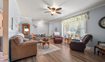 107 Farrar Dr, Aurora, IN 47001