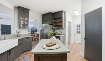 1402 W Johnson Ave, Aransas Pass, TX 78336