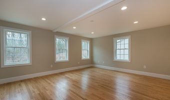 55 Richardson St, Billerica, MA 01821