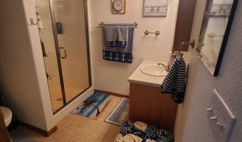 742 Solpers Bay Rd, Bottineau, ND 58318