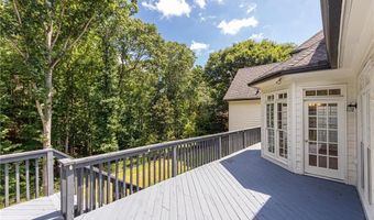9360 Nesbit Lakes Dr, Alpharetta, GA 30022