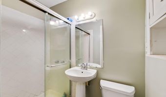 109 E REED Ave 1/2, Alexandria, VA 22305