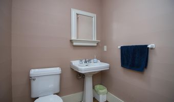 90 Taylor Ln, Alderson, WV 24910