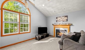 24 Poppy Hill Dr, Johnston, RI 02919