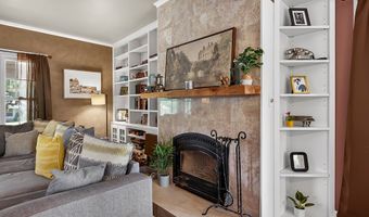 429 NE 8th St, Abilene, KS 67410