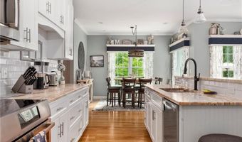 121 Stillwater Rd, Smithfield, RI 02917