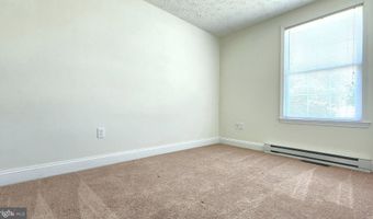 210 W HIGH St, Felton, DE 19943