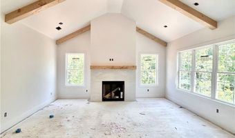 10 McGinnis Ln, Bella Vista, AR 72715