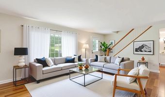 135 Ivy Hill Dr, Aberdeen, NJ 07747