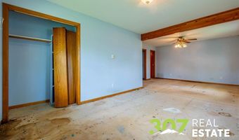 708 Southfork Rd, Cody, WY 82414