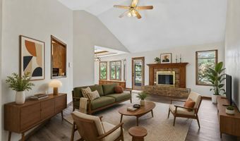 1965 W Cardinal Ln, Aurora, MO 65605